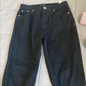 black mom jeans